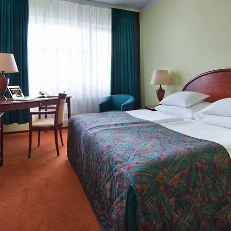 Отель Rezidence Emmy 4*