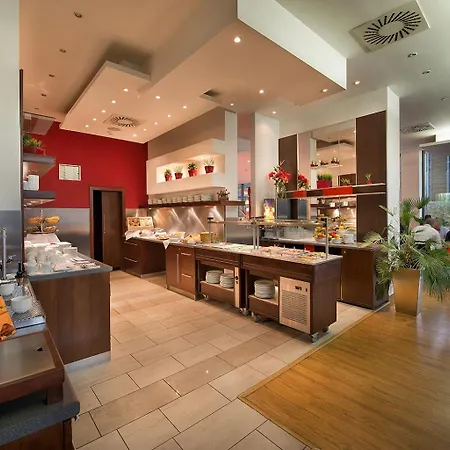 Hotel Rezidence Emmy 4*