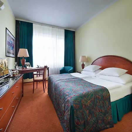 Hotel Rezidence Emmy 4*